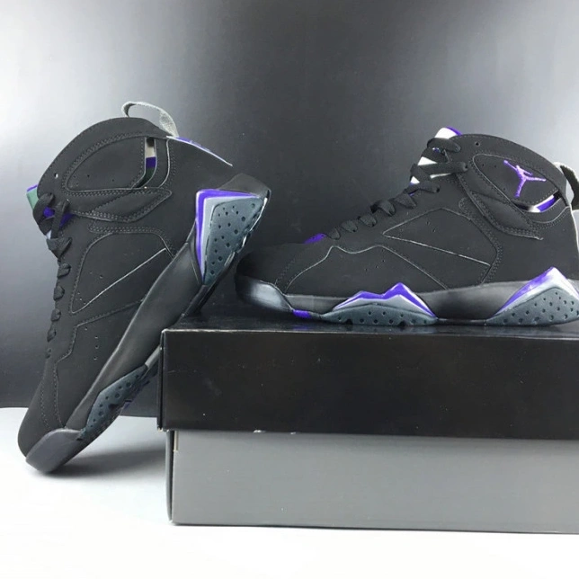 BUCKS 7 304775-053 AIR RETRO ALLEN RAY JORDAN 1012
